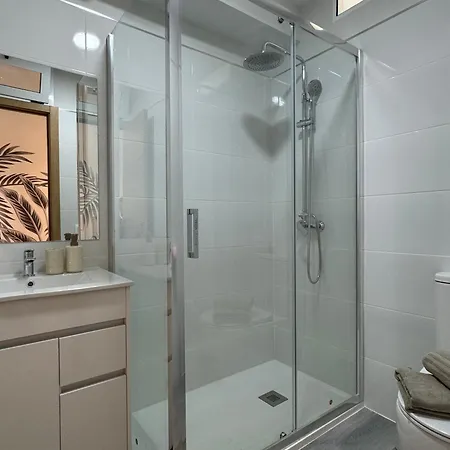 Danubio Estudios 107 플라야 델 잉글스